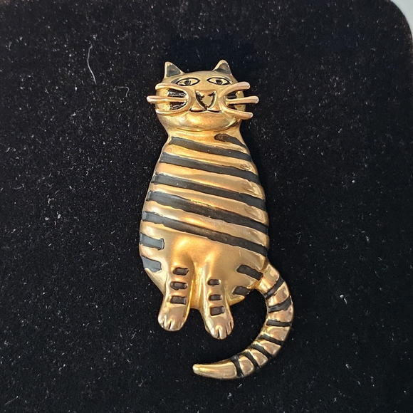 Vintage Unsigned Brass Tone Figural Smiling Striped Fat Cat Pendant Brooch - Picture 3 of 6